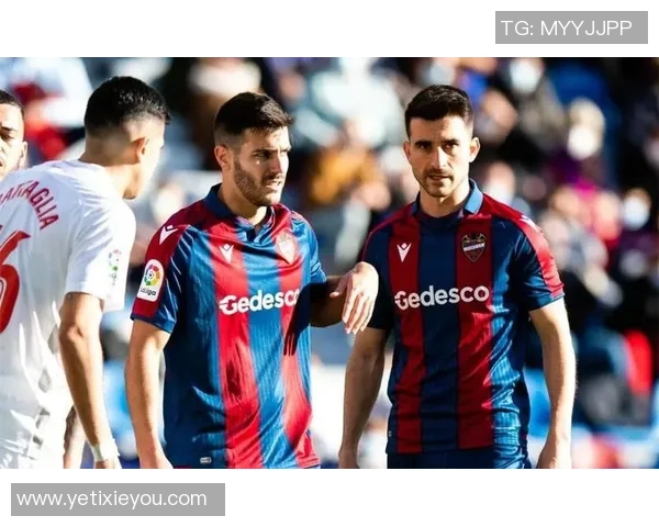 格拉纳达B队涌现中国足球星二代闪耀西班牙赛场引关注 格拉纳达B队涌现中国足球星二代闪耀西班牙赛场引关注